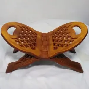 Wooden Quran Stand Natural Elegance