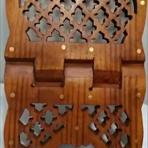 Wooden Quran Stand Natural Elegance