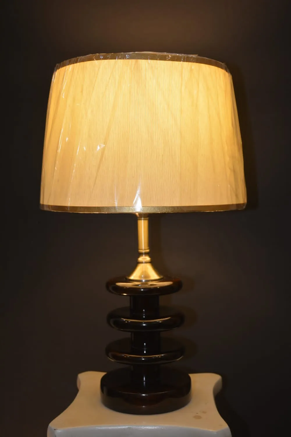 Table Lamp with Gold-Colored -pakistanshandicraftBase Gold-colored base lamp
